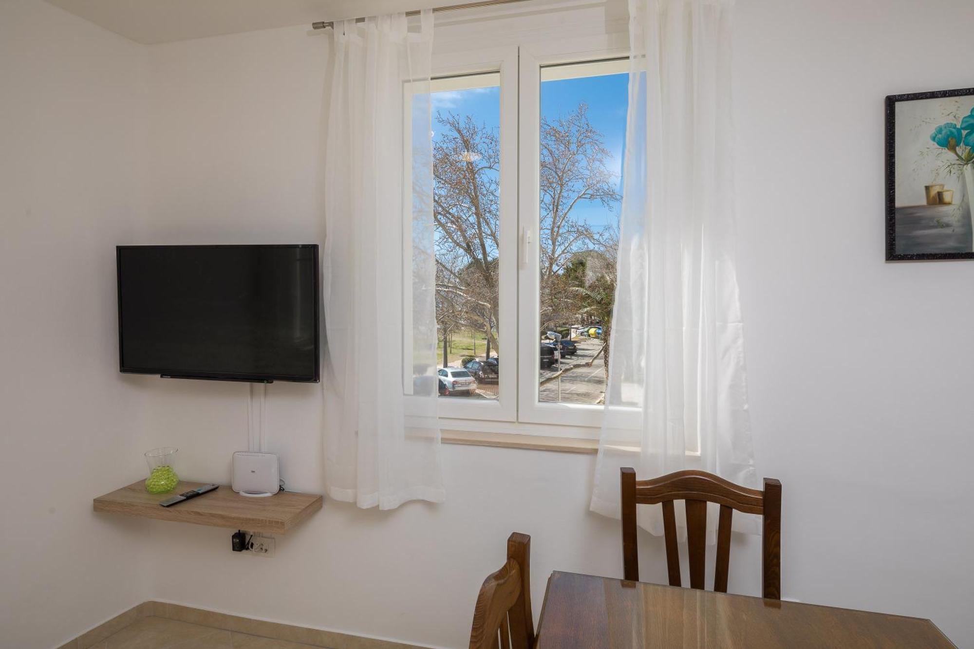 Sandy Beach Apartment Omiš Exterior foto